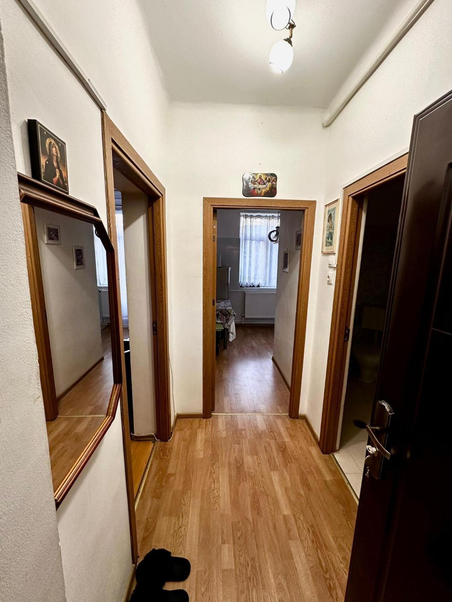 Garsoniera Ultracentral Apartment Bacau Ngoại thất bức ảnh